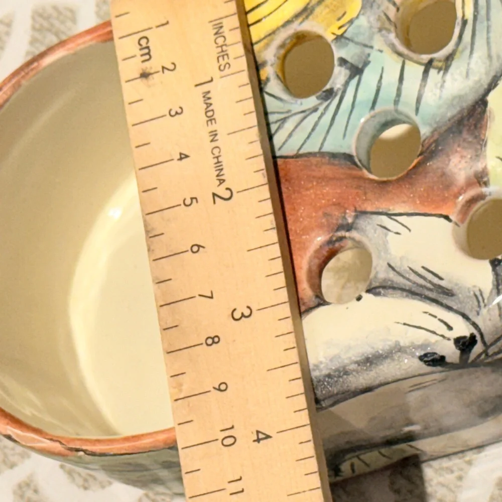 Mayolica Santa Rosa Guanajuato Pottery Toothbrush holder or makeup brush holder